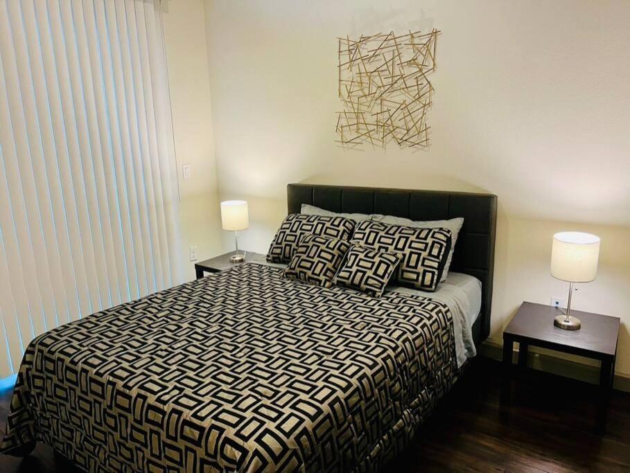 Апартаменти Apto 1 Bed - Kitchen - Free Parking Х'юстон Екстер'єр фото